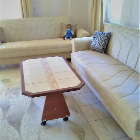 Quiet Peaceful 2 Bed Duplex In The Perfect Location In アパート